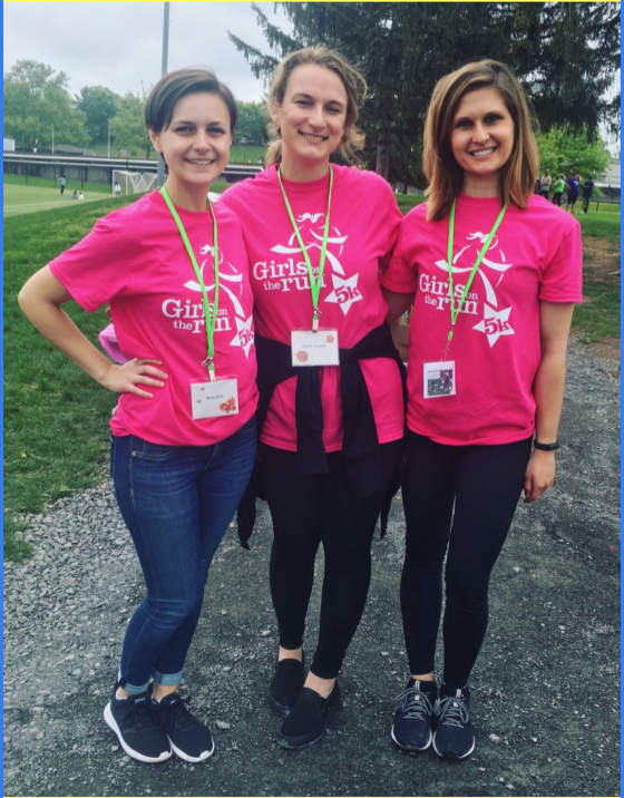 Women in Science girls on the run